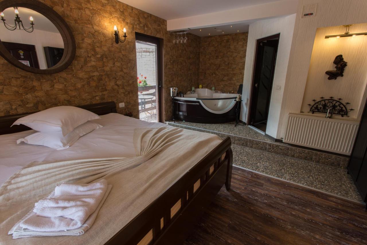 Pension Casa Wenge Sinaia Kültér fotó