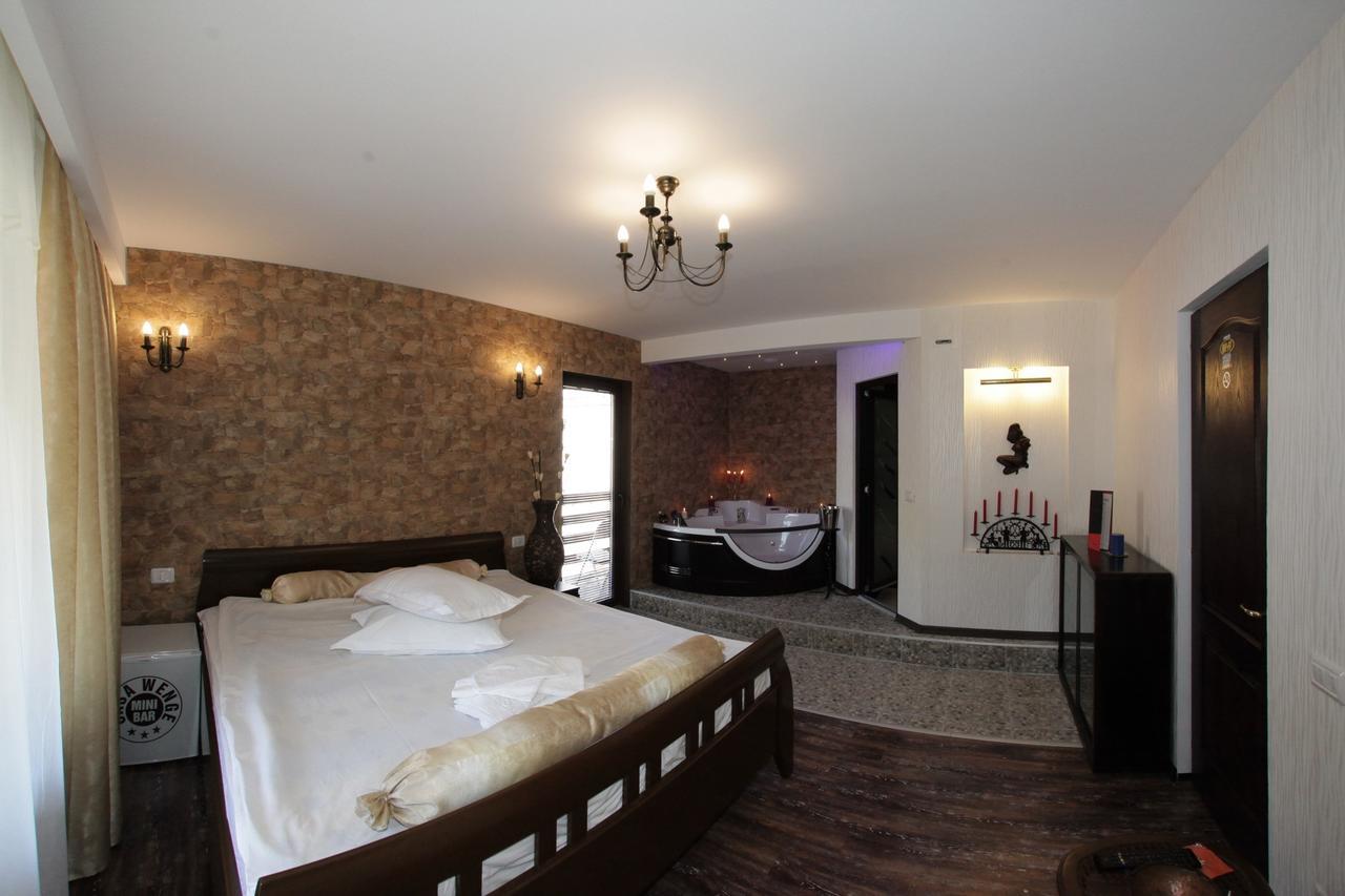Pension Casa Wenge Sinaia Kültér fotó