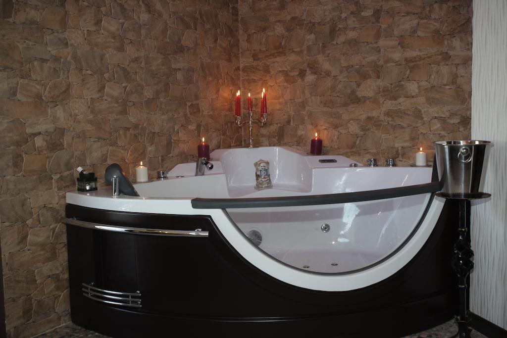 Pension Casa Wenge Sinaia Szoba fotó